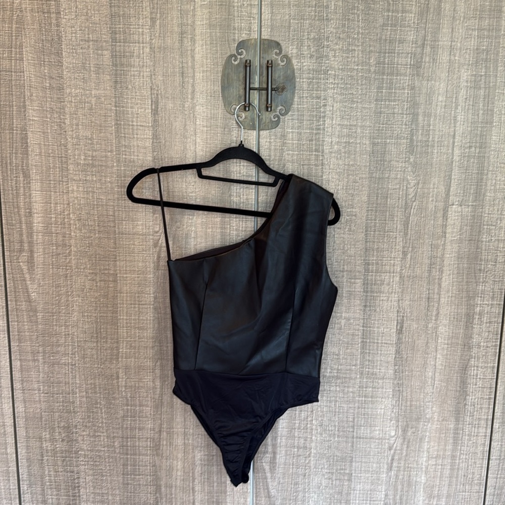 Karina Grimaldi Crisanta Bodysuit in‎ Black - Picture 4 of 17